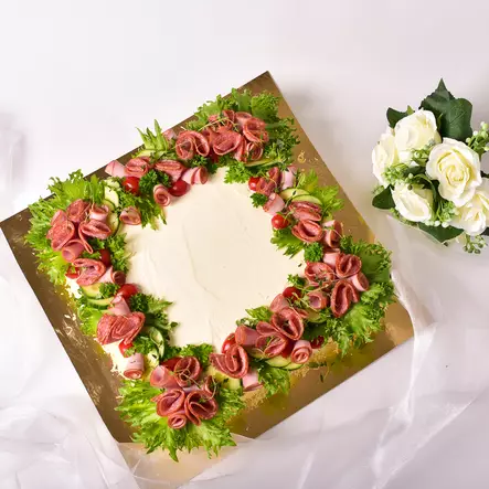 KINKKUVOILEIPÄKAKKULEVY - Voileipäkakut - 6711 - 2