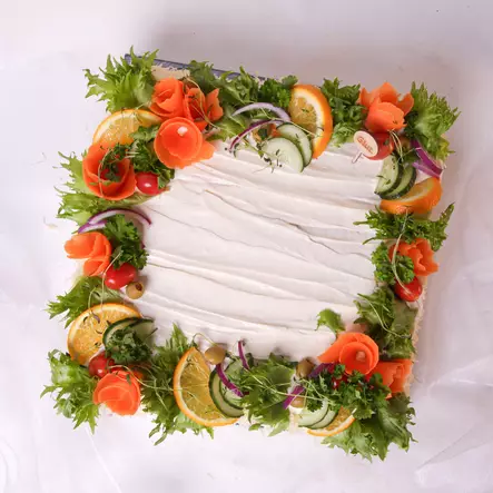 GLUTEENITON FETAVOILEIPÄKAKKULEVY - Voileipäkakut - 6723 - 2