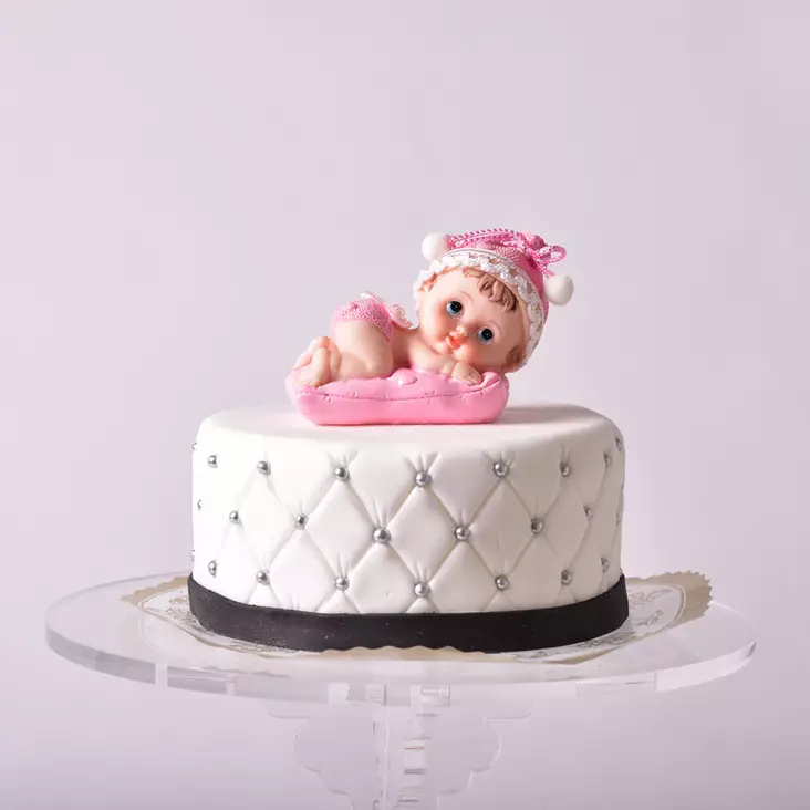 TYTTÖVAUVA TYYNYLLÄ-KAKUN KORISTE - Valmiit kakkukoristeet - 0043 - 1