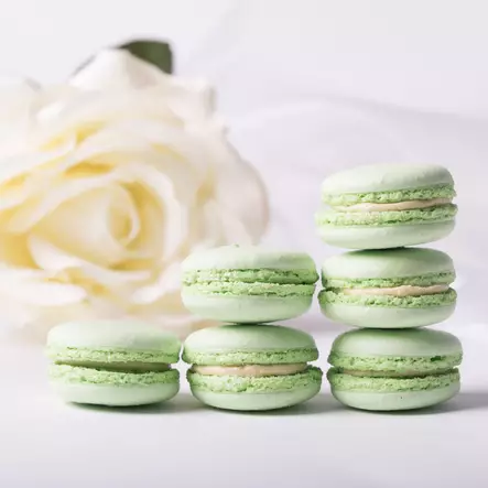 MACARON, PÄÄRYNÄ-VANILJA 12KPL - Macaron-leivokset - 10806 - 2