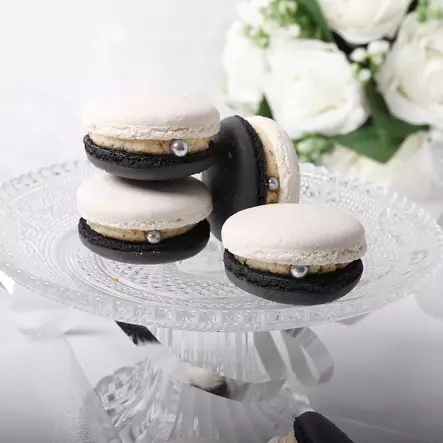 MACARON-LEIVOS, YO-LAKKI - Valmistujaiset - 6708 - 1