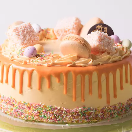 PÄÄSIÄISKAKKU 6-8HLÖ - Pääsiäinen - 8309 - 2